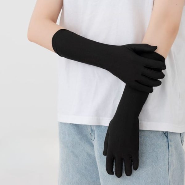 Full finger summer short gloves.