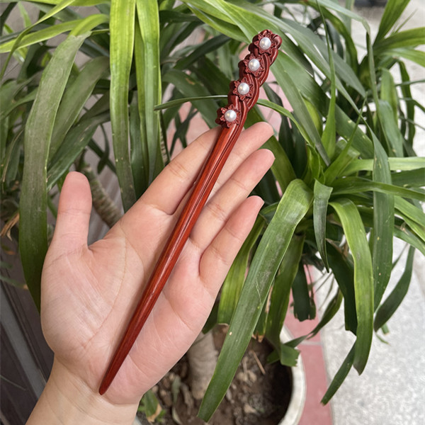 7. Four Stone Flowers