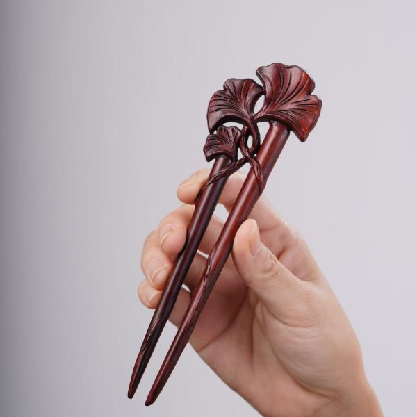 Guxian original red sandalwood hairpin.