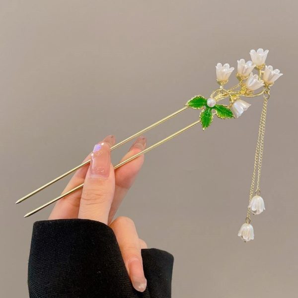 1. Lily of the valley double strand