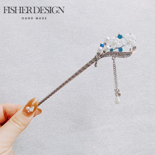 18. Blue silk hairpin