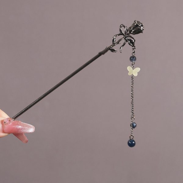 03. Rosebud butterfly pendant