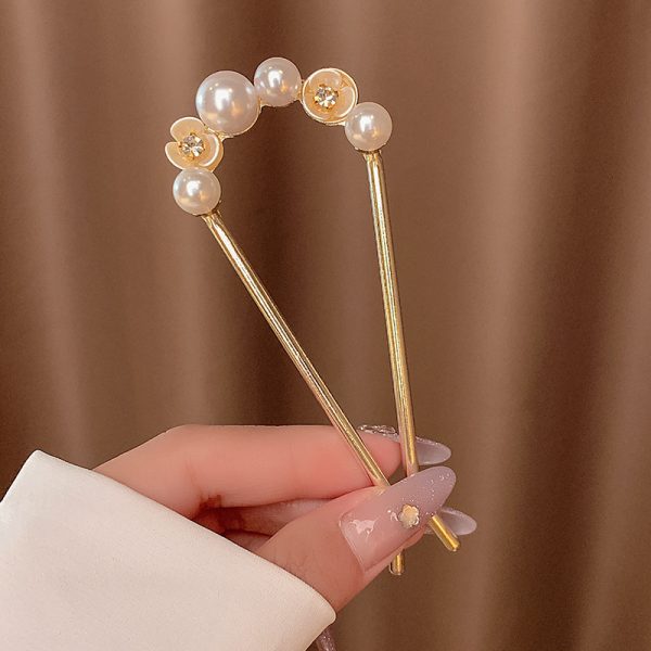 18. Camellia u-shaped