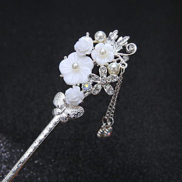 06. Ten Miles of Peach Blossom