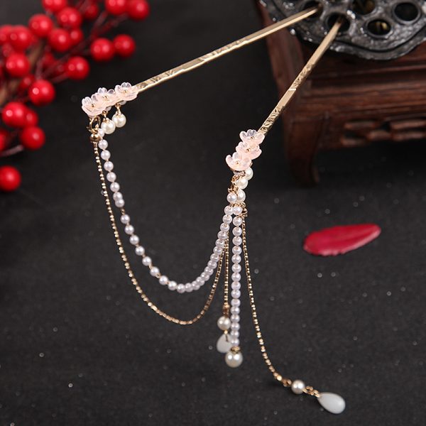 2. Nunchaku flower bar chain beads