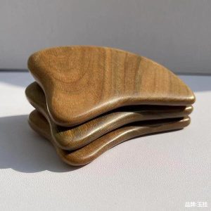 Green Sandalwood Face Lifting Guasha.