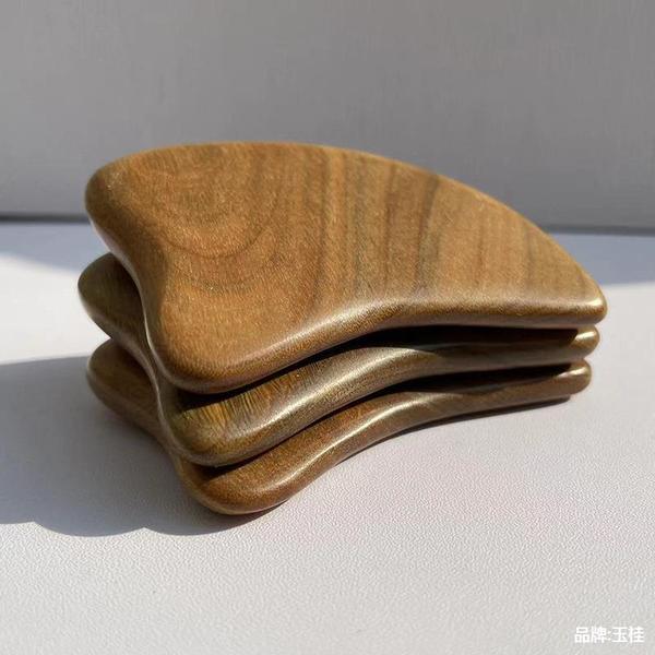 Green Sandalwood Face Lifting Guasha.