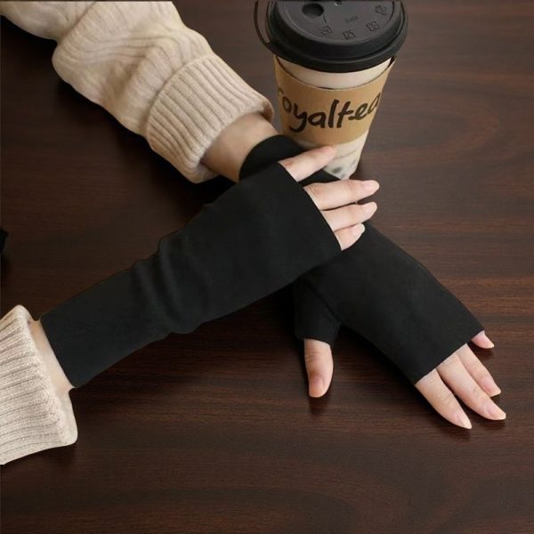 Self-Heating Non-Pilling Thermal Hand Gloves